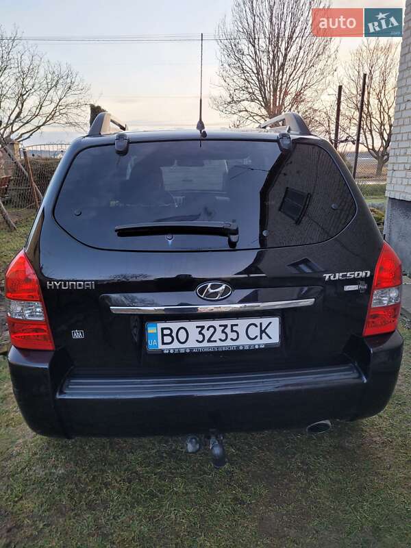 Позашляховик / Кросовер Hyundai Tucson 2009 в Городку