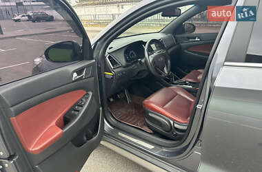 Внедорожник / Кроссовер Hyundai Tucson 2017 в 