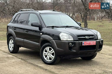 Внедорожник / Кроссовер Hyundai Tucson 2006 в Комсомольском