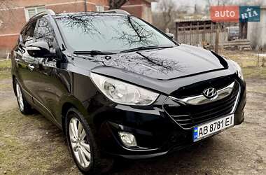 Внедорожник / Кроссовер Hyundai Tucson 2011 в 