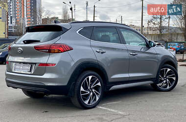Внедорожник / Кроссовер Hyundai Tucson 2019 в 