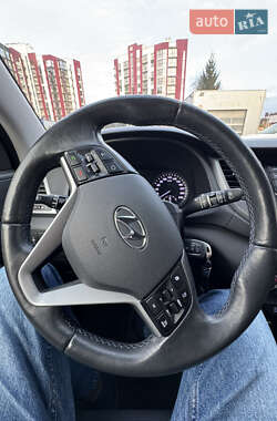 Позашляховик / Кросовер Hyundai Tucson 2016 в 