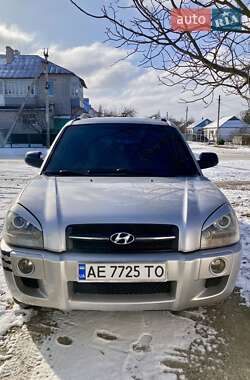 Внедорожник / Кроссовер Hyundai Tucson 2005 в Вольногорске