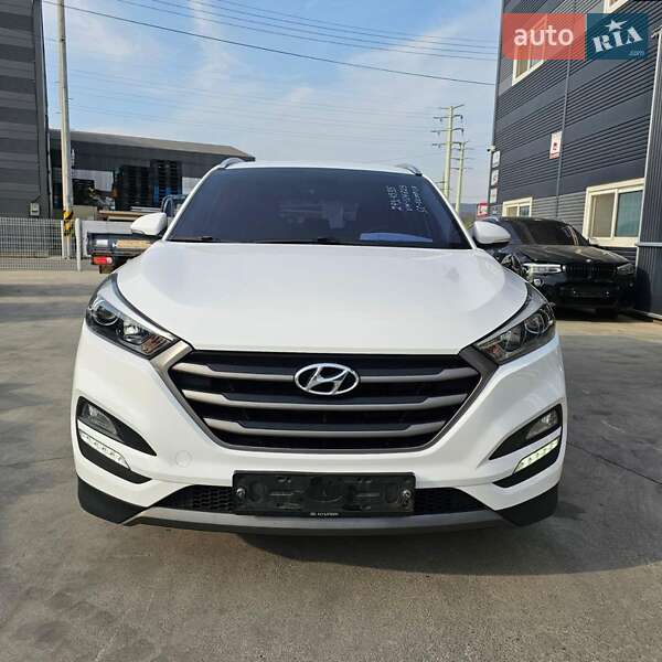Позашляховик / Кросовер Hyundai Tucson 2015 в Тульчині