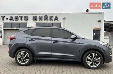 Внедорожник / Кроссовер Hyundai Tucson 2017 в 