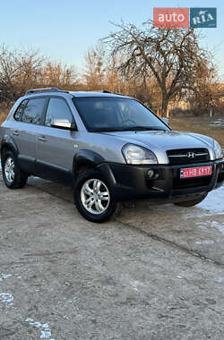 Позашляховик / Кросовер Hyundai Tucson 2006 в Зміїві