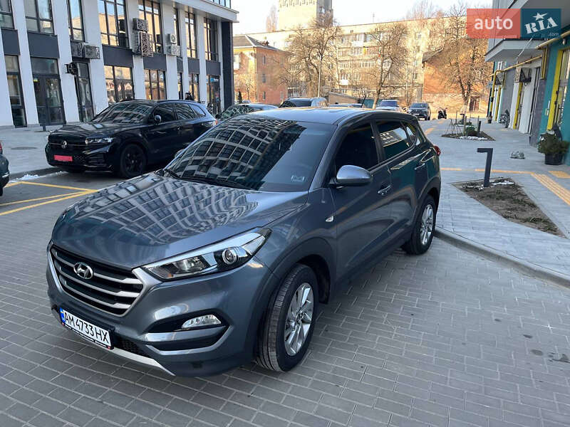 Позашляховик / Кросовер Hyundai Tucson 2016 в Житомирі
