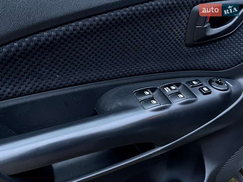 Внедорожник / Кроссовер Hyundai Tucson 2006 в Черновцах фото 3 Внедорожник / Кроссовер Hyundai Tucson 2006 в Черновцах