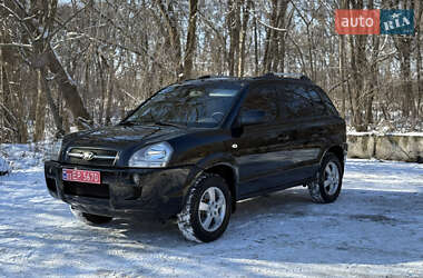 Позашляховик / Кросовер Hyundai Tucson 2009 в Полтаві