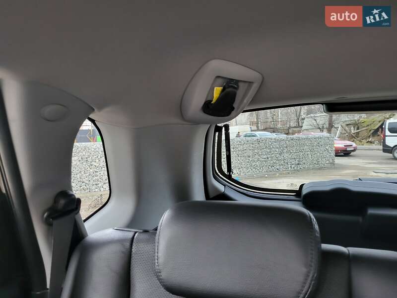 Позашляховик / Кросовер Hyundai Tucson 2009 в Житомирі