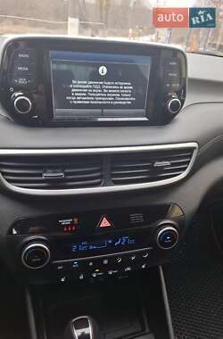 Внедорожник / Кроссовер Hyundai Tucson 2019 в 
