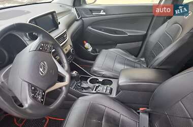 Внедорожник / Кроссовер Hyundai Tucson 2019 в 