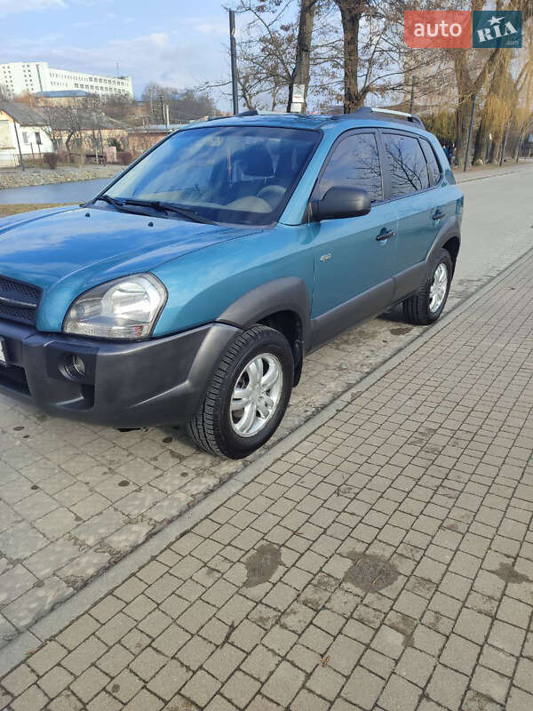 Позашляховик / Кросовер Hyundai Tucson 2008 в Львові