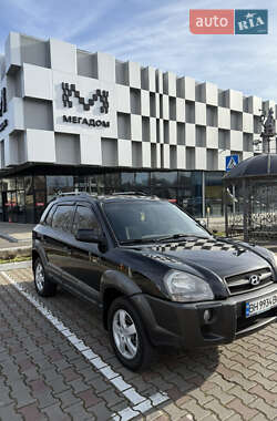 Внедорожник / Кроссовер Hyundai Tucson 2007 в 