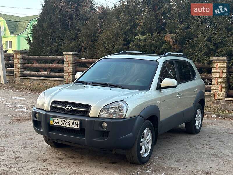 Внедорожник / Кроссовер Hyundai Tucson 2007 в 