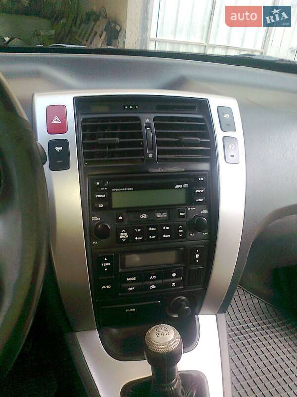 Позашляховик / Кросовер Hyundai Tucson 2007 в Ужгороді