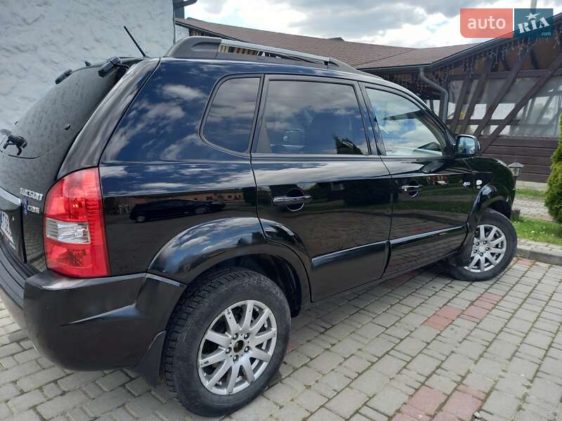 Позашляховик / Кросовер Hyundai Tucson 2008 в Косові