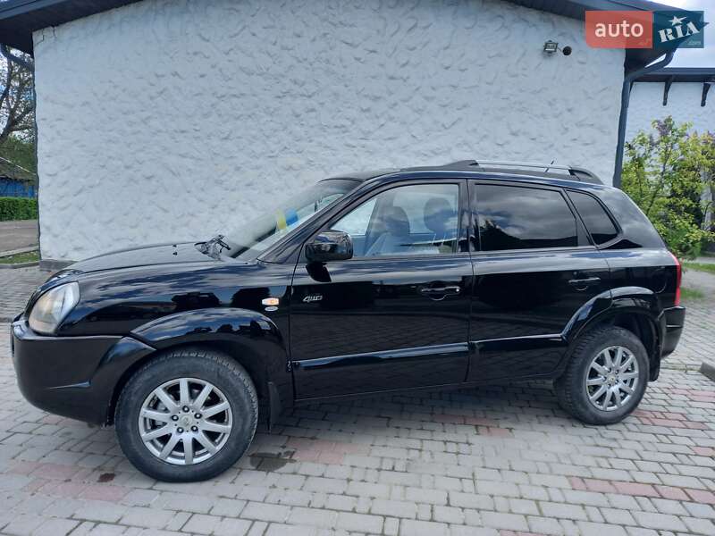 Позашляховик / Кросовер Hyundai Tucson 2008 в Косові