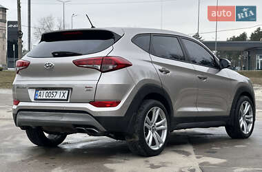 Внедорожник / Кроссовер Hyundai Tucson 2016 в 