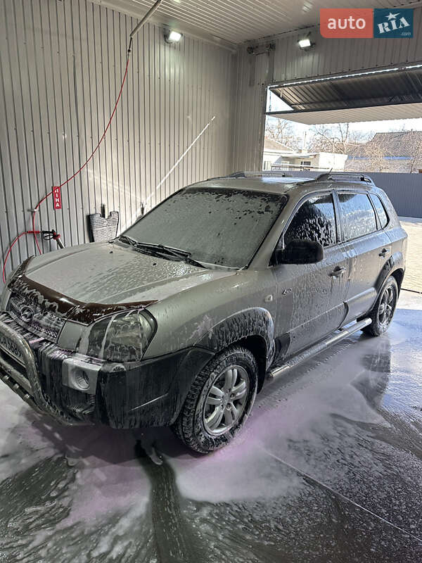 Внедорожник / Кроссовер Hyundai Tucson 2008 в 