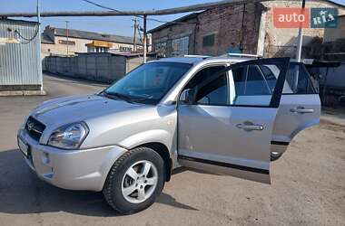 Внедорожник / Кроссовер Hyundai Tucson 2005 в 