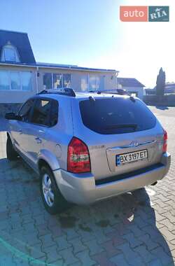 Внедорожник / Кроссовер Hyundai Tucson 2005 в 