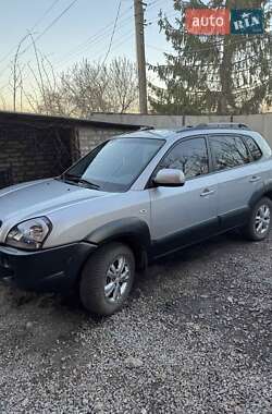 Позашляховик / Кросовер Hyundai Tucson 2012 в 