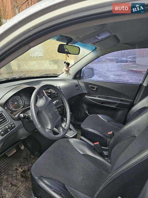 Внедорожник / Кроссовер Hyundai Tucson 2012 в Славянске