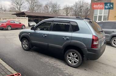 Внедорожник / Кроссовер Hyundai Tucson 2007 в 