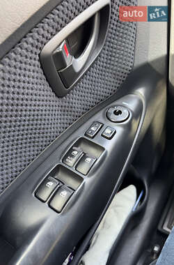 Внедорожник / Кроссовер Hyundai Tucson 2007 в 