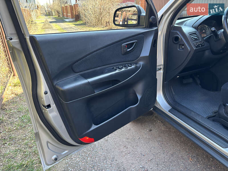 Внедорожник / Кроссовер Hyundai Tucson 2008 в Киеве