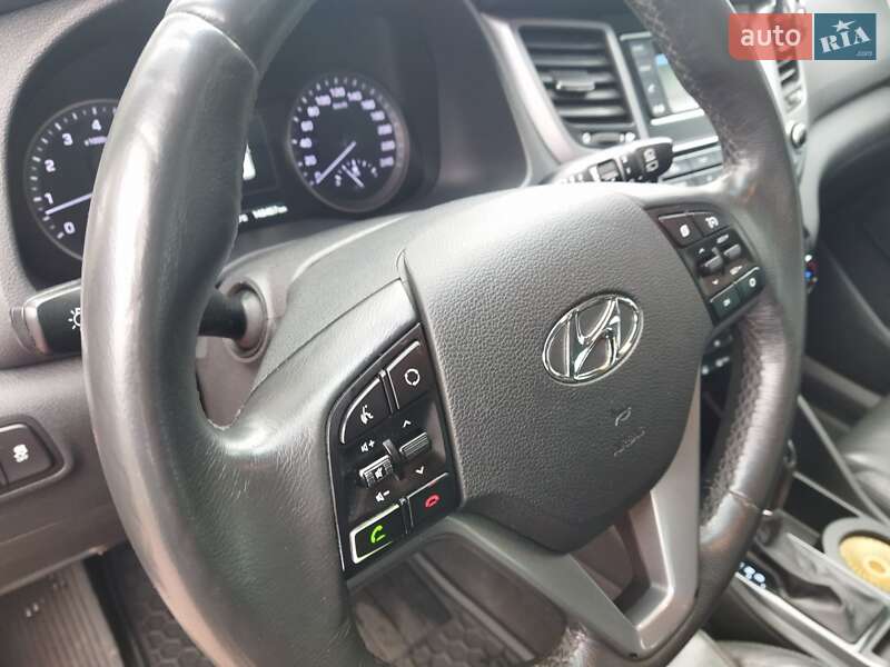 Внедорожник / Кроссовер Hyundai Tucson 2016 в Прилуках