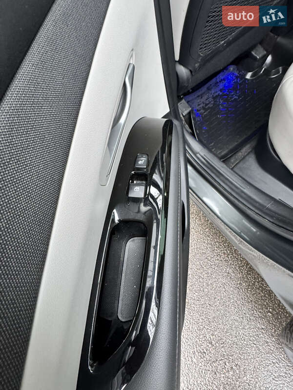 Внедорожник / Кроссовер Hyundai Tucson 2021 в Киеве