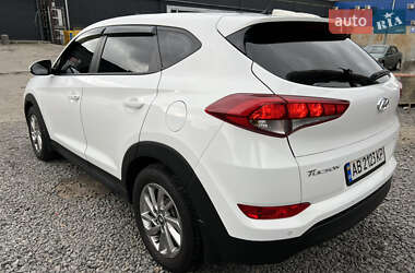 Внедорожник / Кроссовер Hyundai Tucson 2017 в 