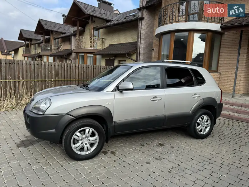 Внедорожник / Кроссовер Hyundai Tucson 2008 в 