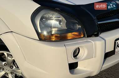 Позашляховик / Кросовер Hyundai Tucson 2008 в 