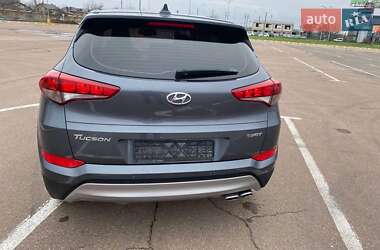 Внедорожник / Кроссовер Hyundai Tucson 2017 в 