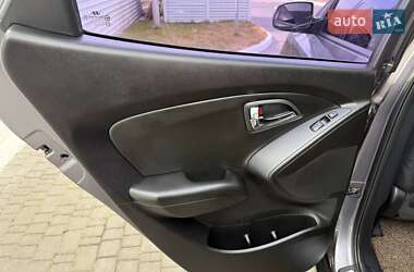 Позашляховик / Кросовер Hyundai Tucson 2011 в 