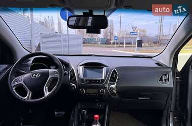 Позашляховик / Кросовер Hyundai Tucson 2011 в 