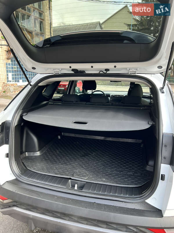 Позашляховик / Кросовер Hyundai Tucson 2021 в 