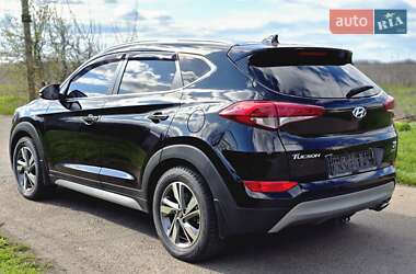 Внедорожник / Кроссовер Hyundai Tucson 2017 в 
