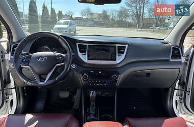 Внедорожник / Кроссовер Hyundai Tucson 2017 в 