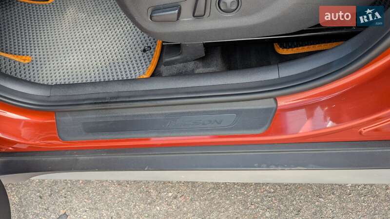 Позашляховик / Кросовер Hyundai Tucson 2016 в Харкові