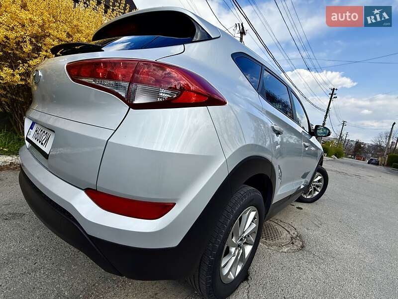 Позашляховик / Кросовер Hyundai Tucson 2016 в Дніпрі