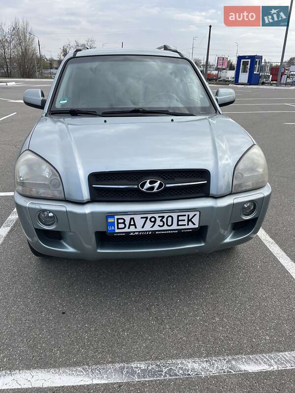 Внедорожник / Кроссовер Hyundai Tucson 2007 в 
