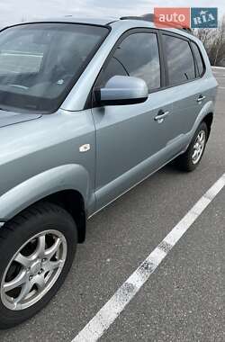Внедорожник / Кроссовер Hyundai Tucson 2007 в 
