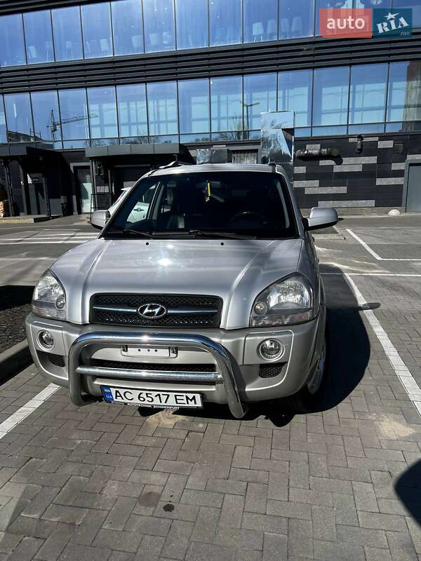Позашляховик / Кросовер Hyundai Tucson 2006 в 