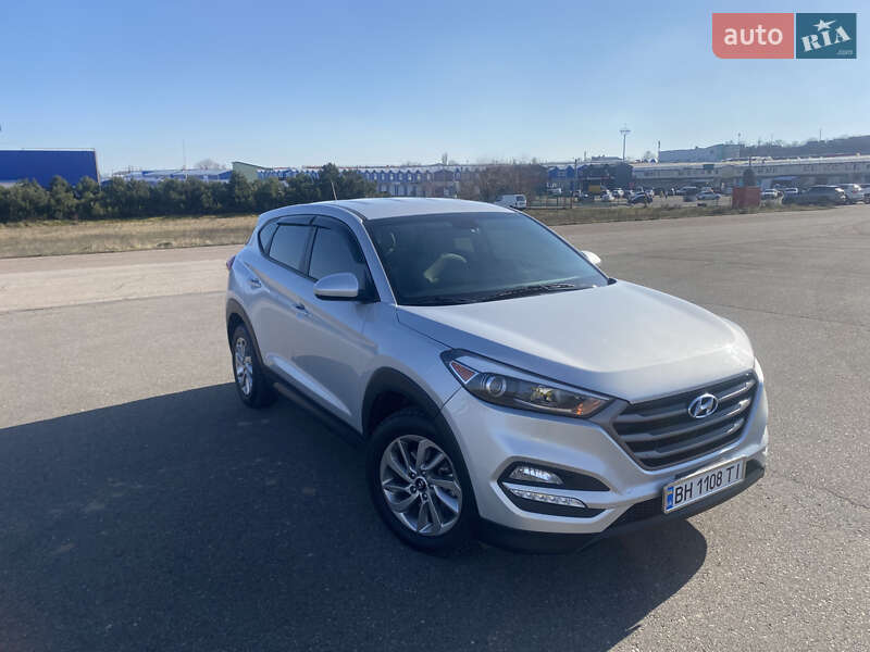 Позашляховик / Кросовер Hyundai Tucson 2016 в Одесі