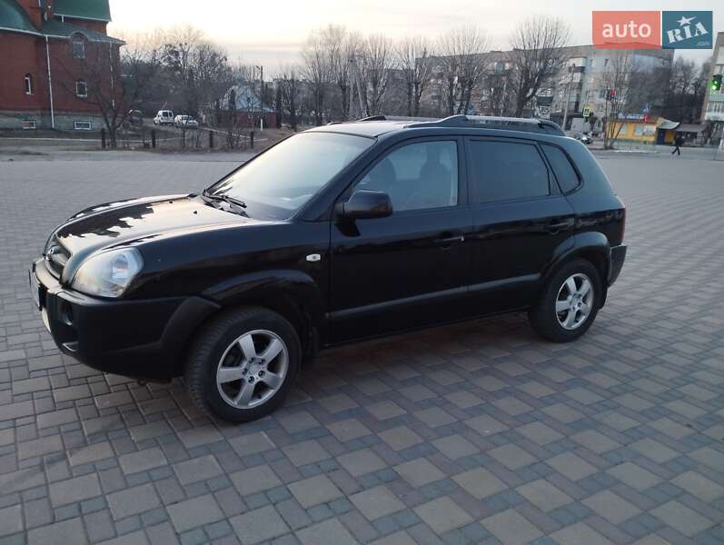 Внедорожник / Кроссовер Hyundai Tucson 2007 в 