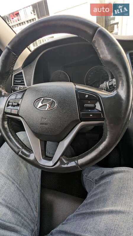 Внедорожник / Кроссовер Hyundai Tucson 2015 в Одессе